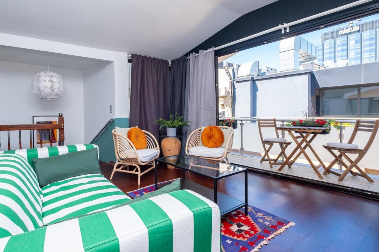 Apartamento Flat With Terrace Near Istiklal Street Estambul Exterior foto